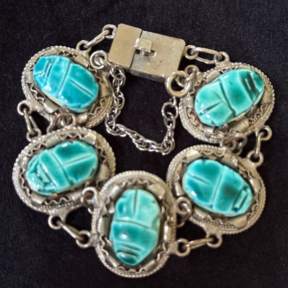 Beautiful Vintage Egyptian Revival Art Deco Faience Scarab Link Bracelet